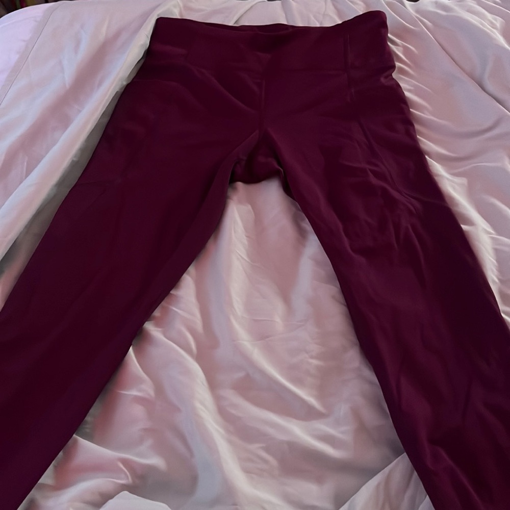 Women’s M leggings (purple, w/ pockets) (stretch)